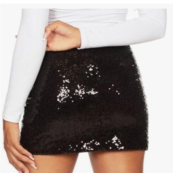 Black Sequin Mini Skirt by Tipsy Elves - Picture 4 of 5